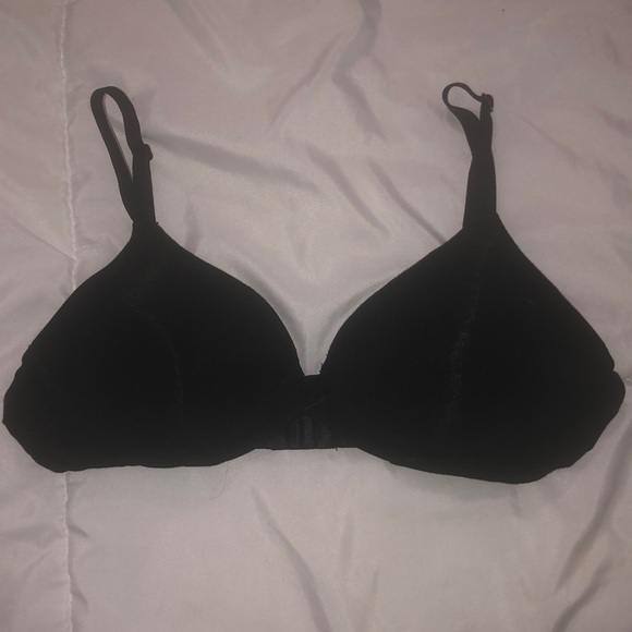 Black Wireless Bra - Picture 1 of 2